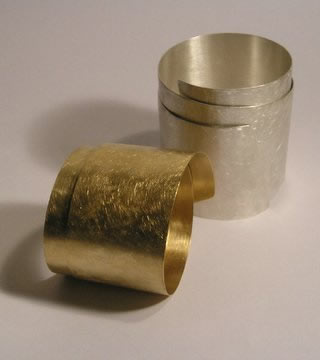 WSTNR20134: Yellow Gold 750 or Silver 925