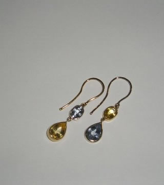 WSTNR20129: Light Blue and Yellow Sapphires, White and Yellow Gold