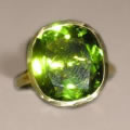 WSTNR20108: Peridot, Yellow Gold 750